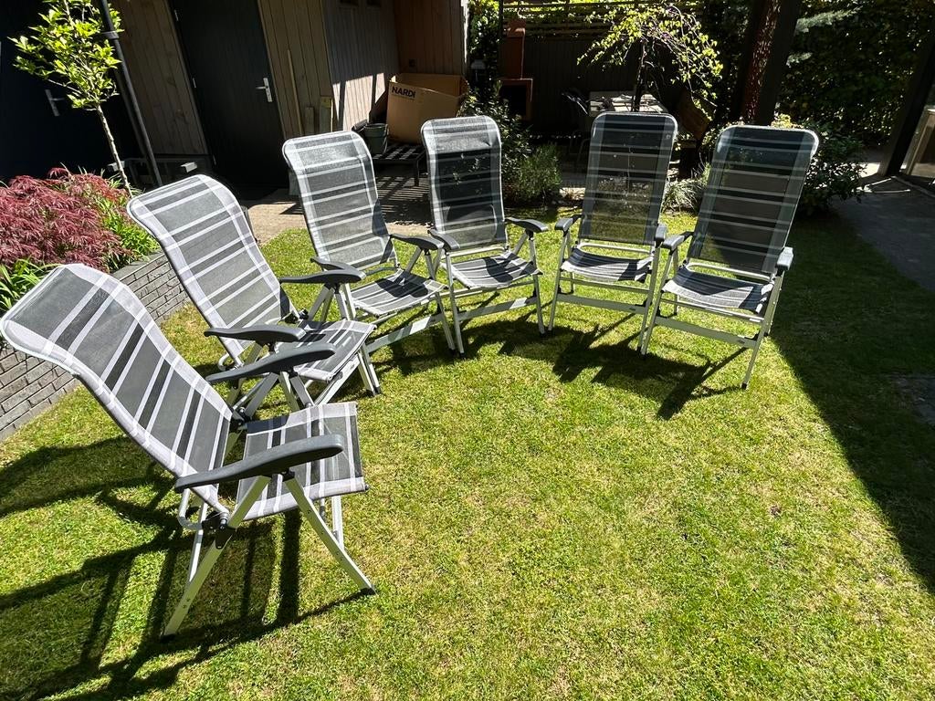 6 grijs-witte campingstoelen (8 standen) Vrijbuiter + tafel, Ophalen, Gebruikt, Campingstoel