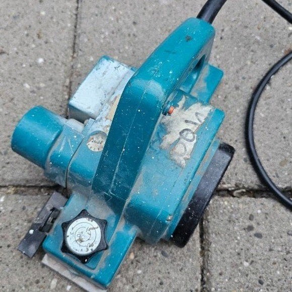 Makita schaafmachine, Ophalen