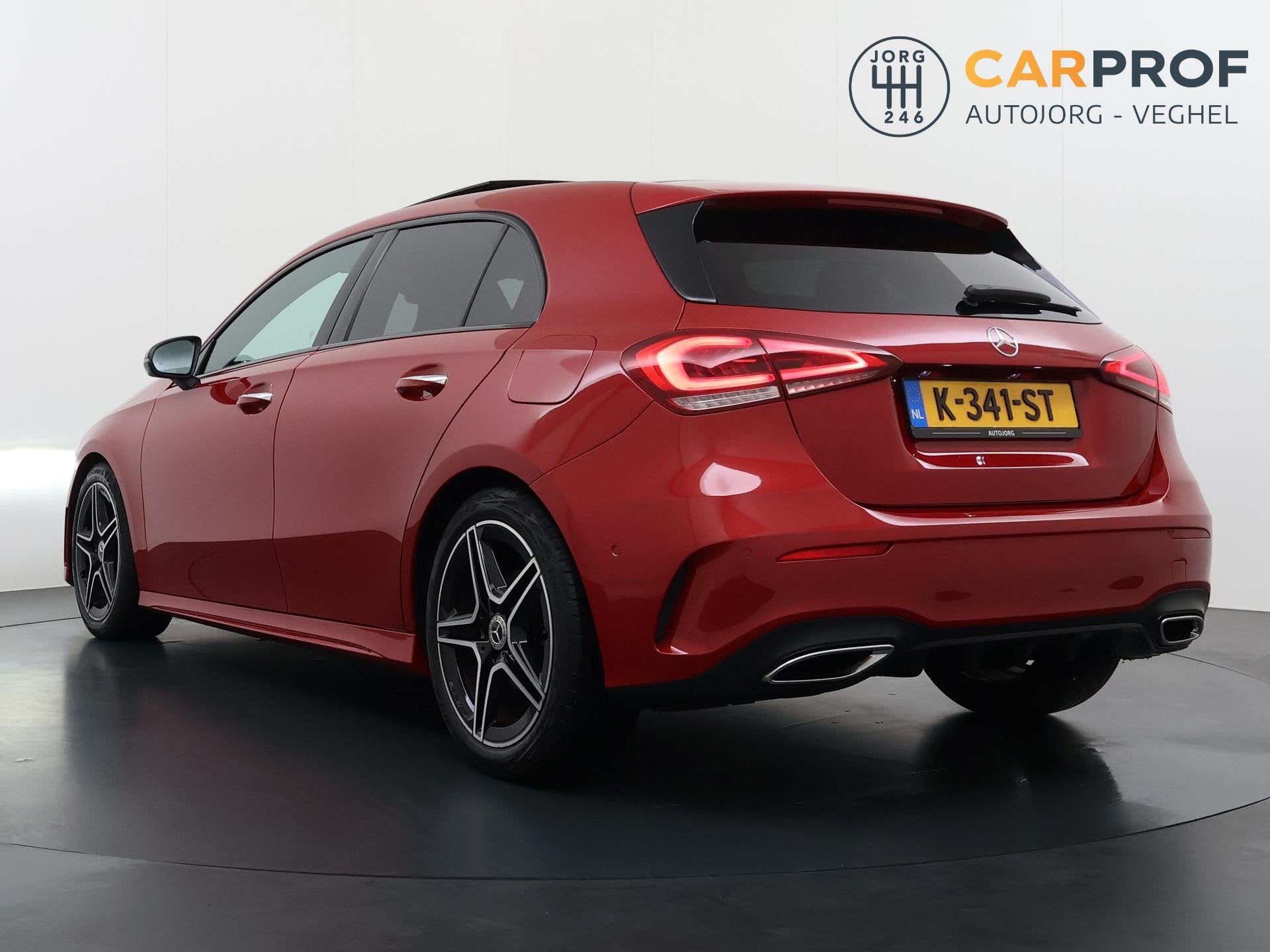 Mercedes-Benz A-klasse 180 Business Solution AMG Panoramadak, Auto's, 136 pk, Gebruikt, 4 cilinders, Leder en Stof