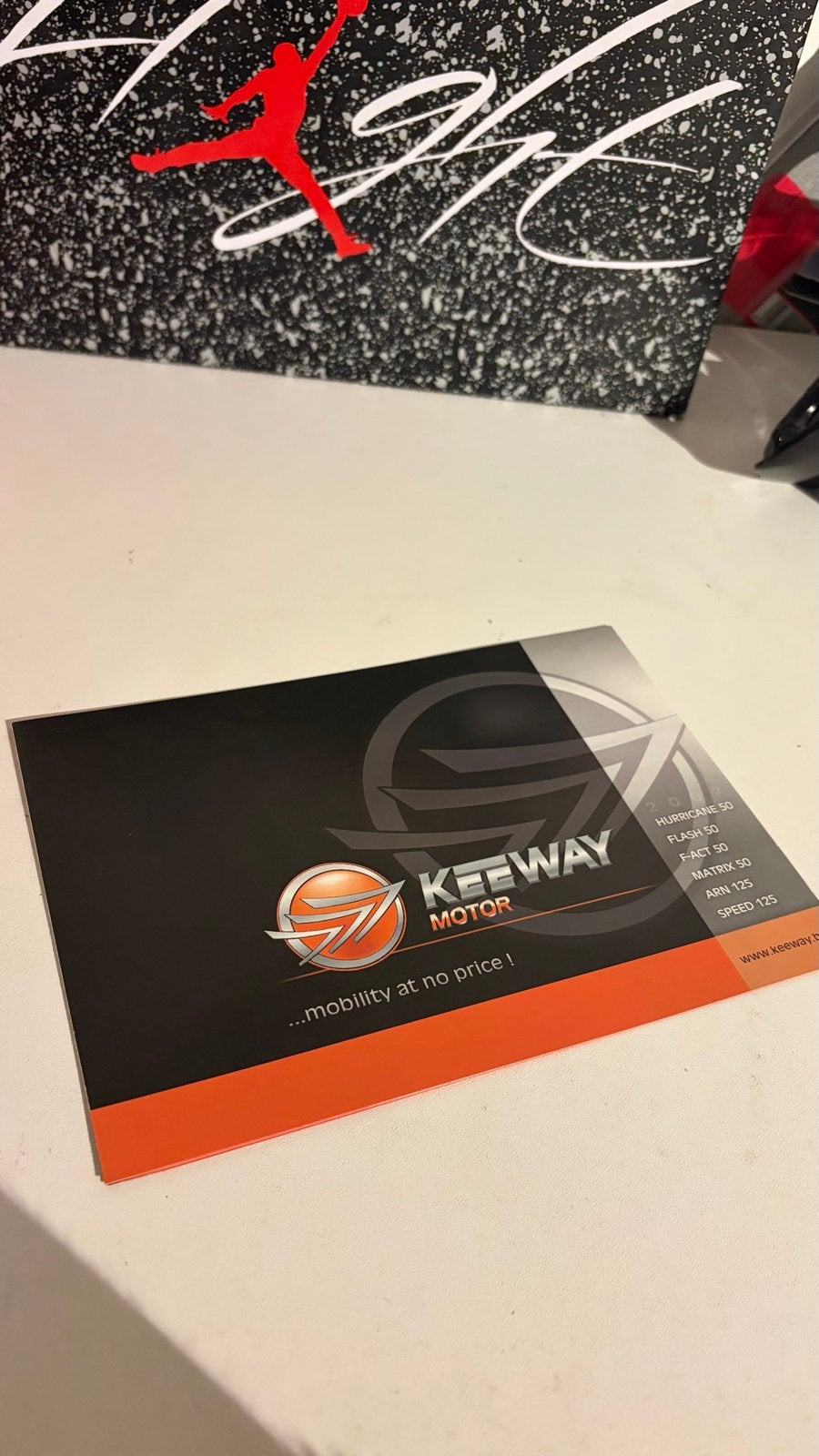 Keeway Motor Scooter Brochure - Nieuwstaat, Ophalen of Verzenden, Zo goed als nieuw