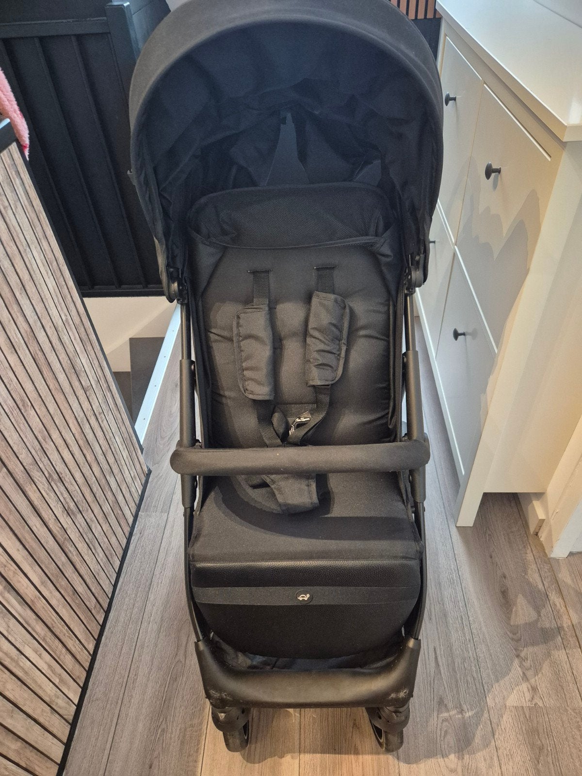 Puck Flo Buggy zwart, Ophalen, Zo goed als nieuw, Verstelbare rugleuning