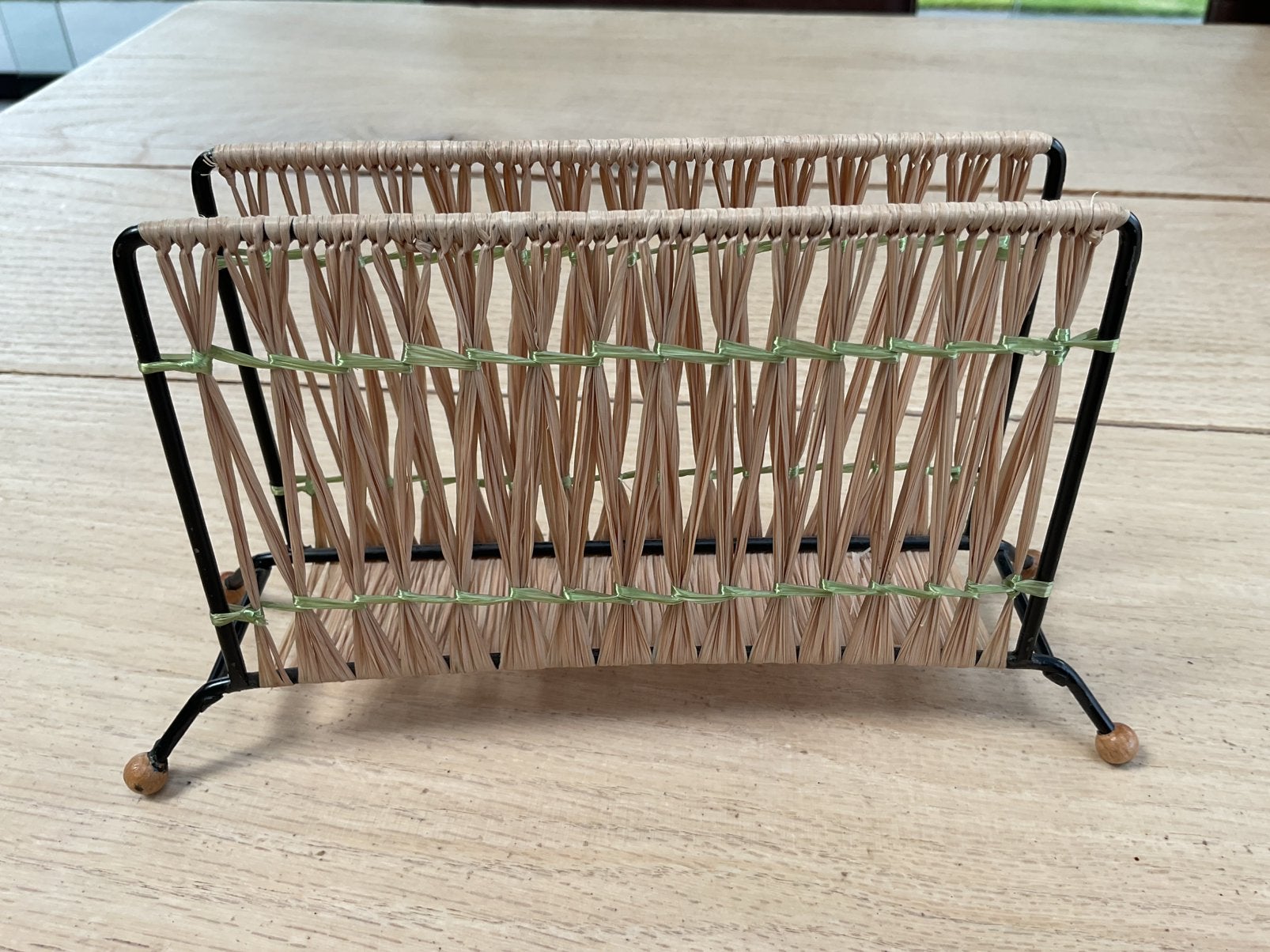 VINTAGE BRIEVENSTANDAARD, Huis en Inrichting, Woonaccessoires | Krantenbakken en Lectuurbakken, Ophalen of Verzenden, Zo goed als nieuw