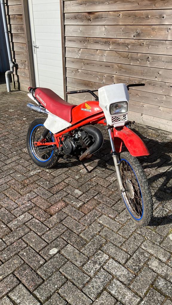 Honda mt5 1984 5 bak met partij onderdelen, Fietsen en Brommers, Ophalen