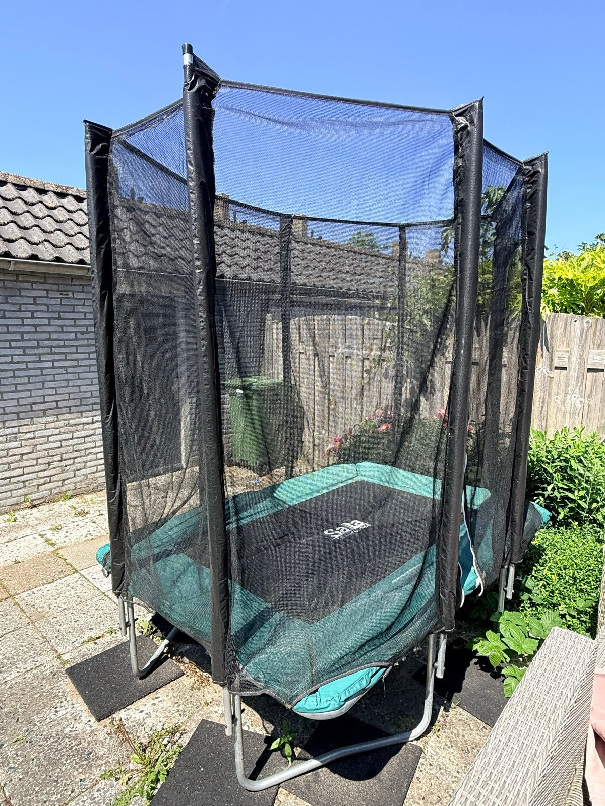 Salta Trampoline met veiligheidsnet - L 215 B 150 H 235, Ophalen, Gebruikt