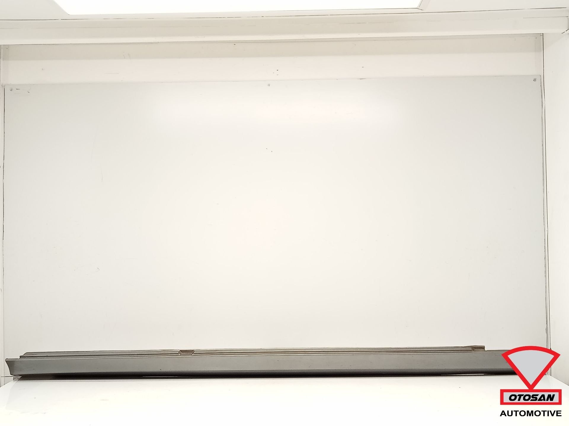 Mercedes C W204 Combi Side Skirt Rechts 792 Palladiumzilver