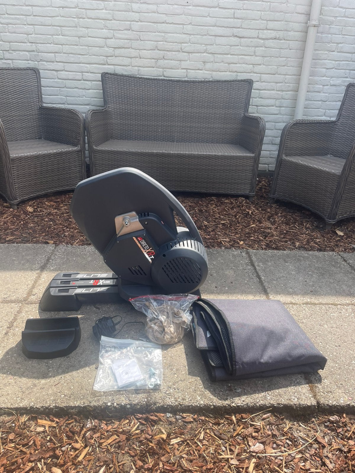 Elite Direto XR-T smart fietstrainer + accessoires, Sport en Fitness, Ophalen, Zo goed als nieuw, Overige typen