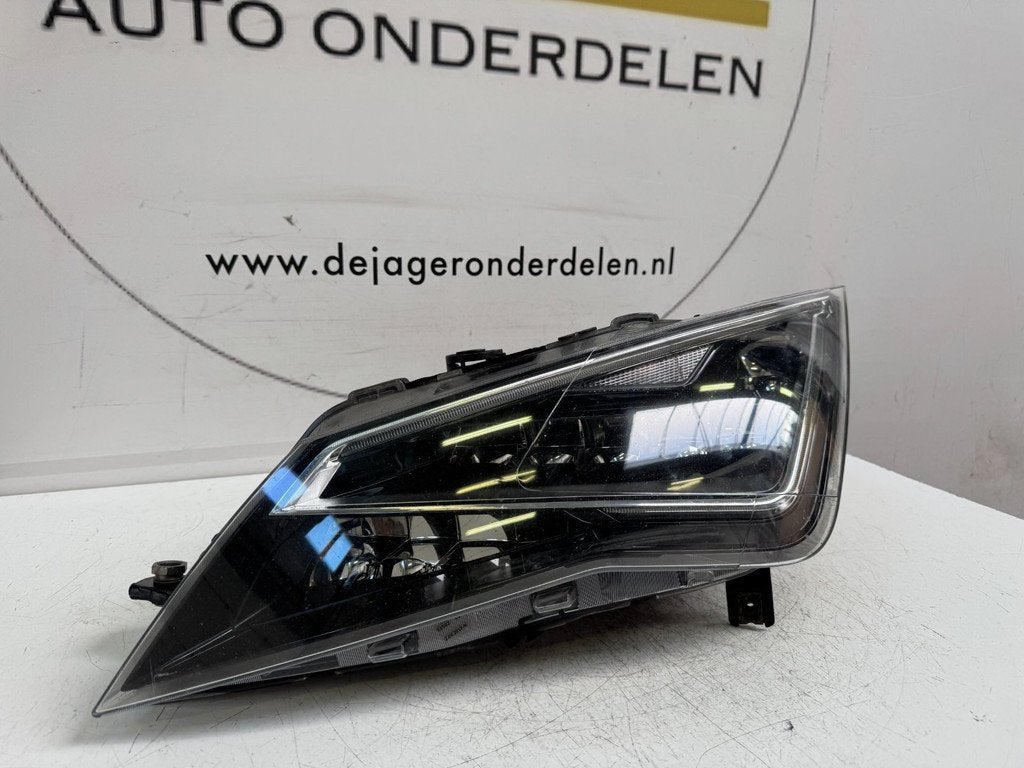 SEAT LEON 5F FACELIFT LED KOPLAMP LINKS COMPLEET 5F1941007E, Gebruikt, Autovia A-2, Km 585 585
08760  Martorell, ES, Ophalen of Verzenden