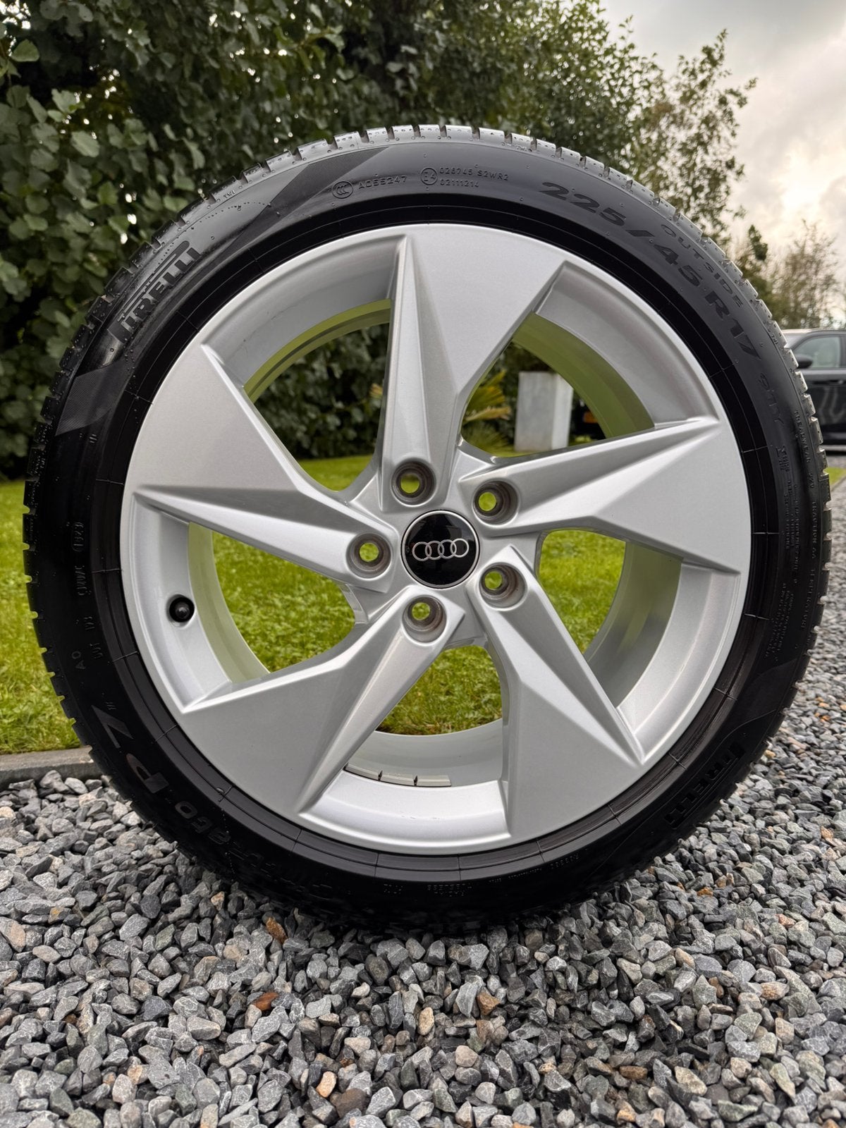 17 inch Audi A3 Origineel Pirelli Zomerbanden, Banden en Velgen, 17 inch, Ophalen of Verzenden, Zomerbanden