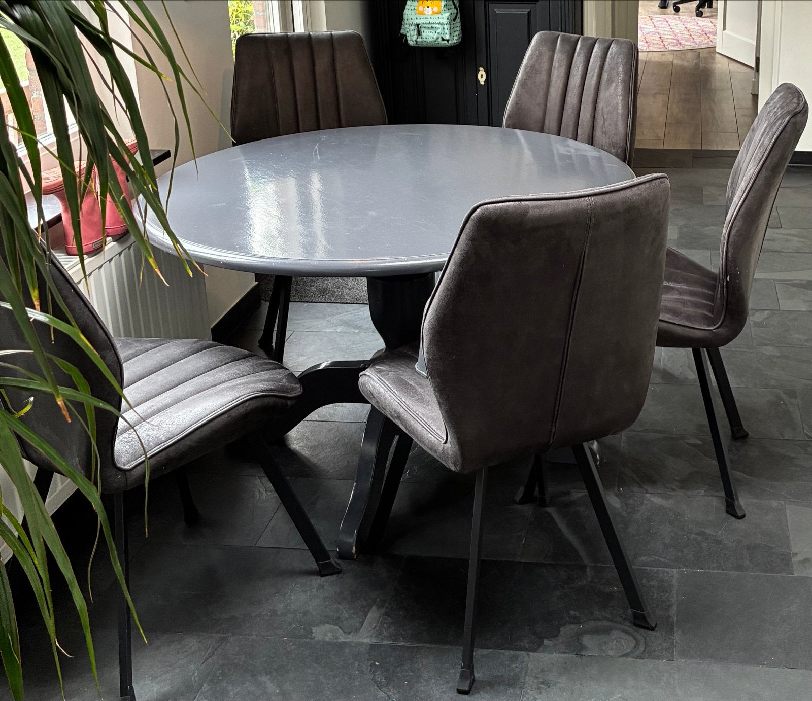 Ronde grijze tafel met middenpoot - 120 cm diameter, Ophalen, Gebruikt, Rond, 100 tot 150 cm