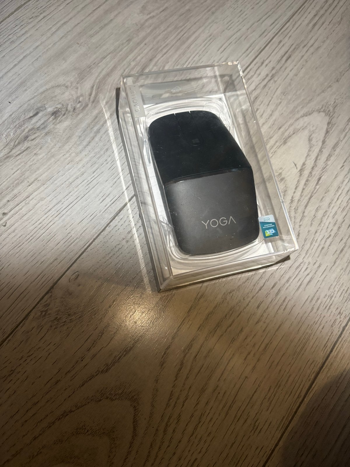 Lenovo Yoga Muis - Draadloos en Ergonomisch, Muis, Ergonomisch, Ophalen of Verzenden, Zo goed als nieuw
