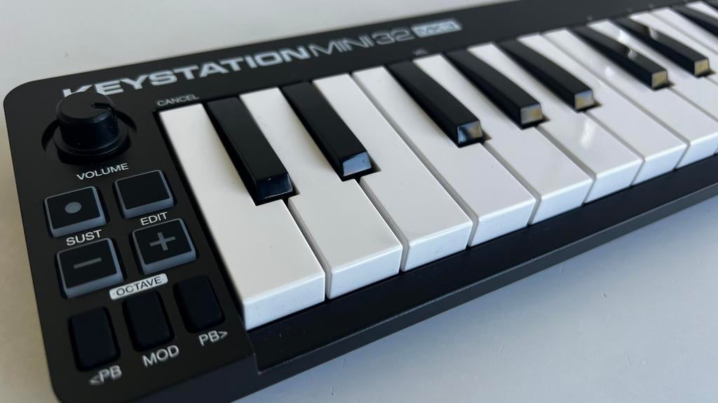 M-Audio keystation mini 32, Overige merken, Midi-aansluiting, Zo goed als nieuw, Overige aantallen