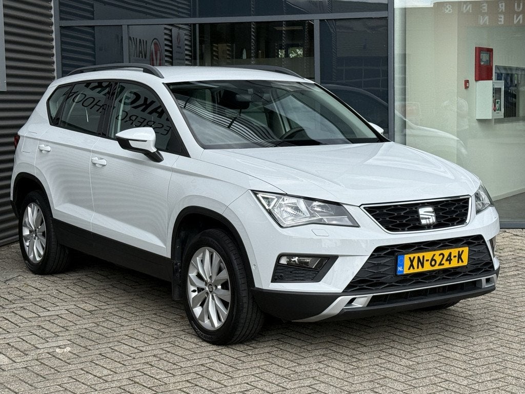 SEAT Ateca 1.5 TSI Style Business Intense NAV/CAM,STANDKACHE, 12 maanden, Stof, 4 cilinders, Ateca