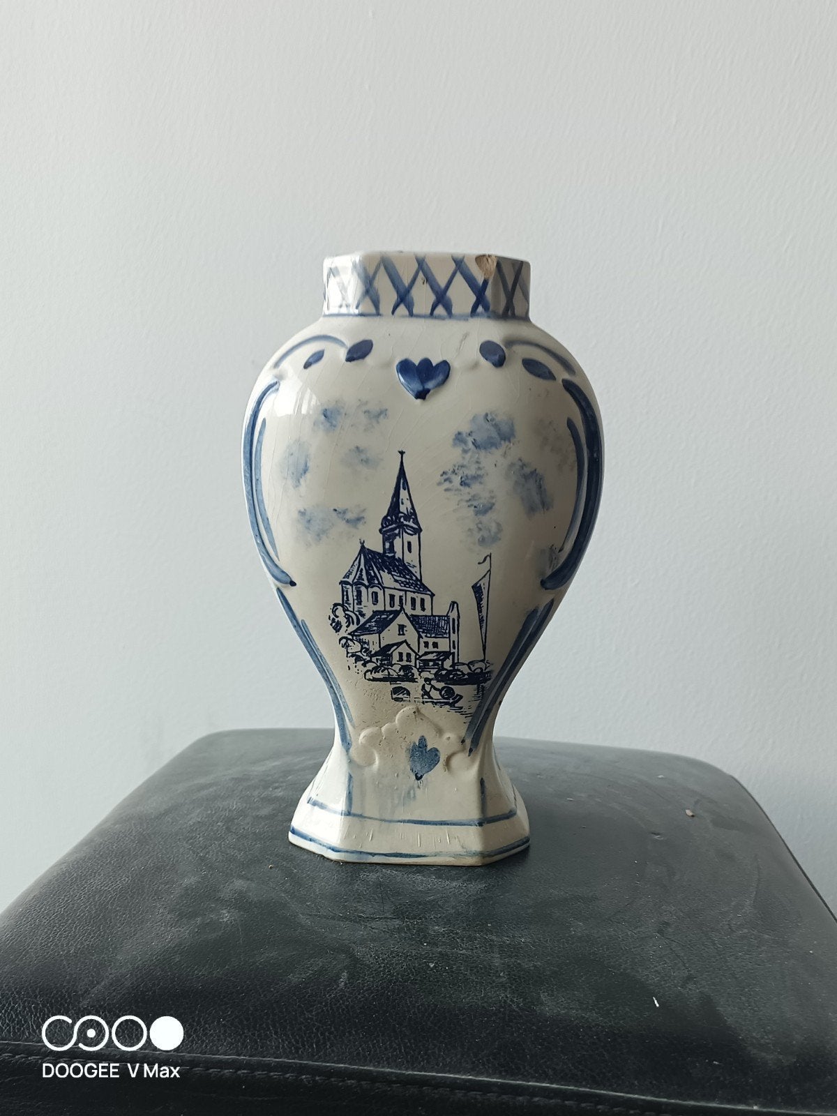 Antieke Delfts Blauwe Vaas - Handgeschilderd, Antiek en Kunst, Antiek | Vazen, Ophalen of Verzenden