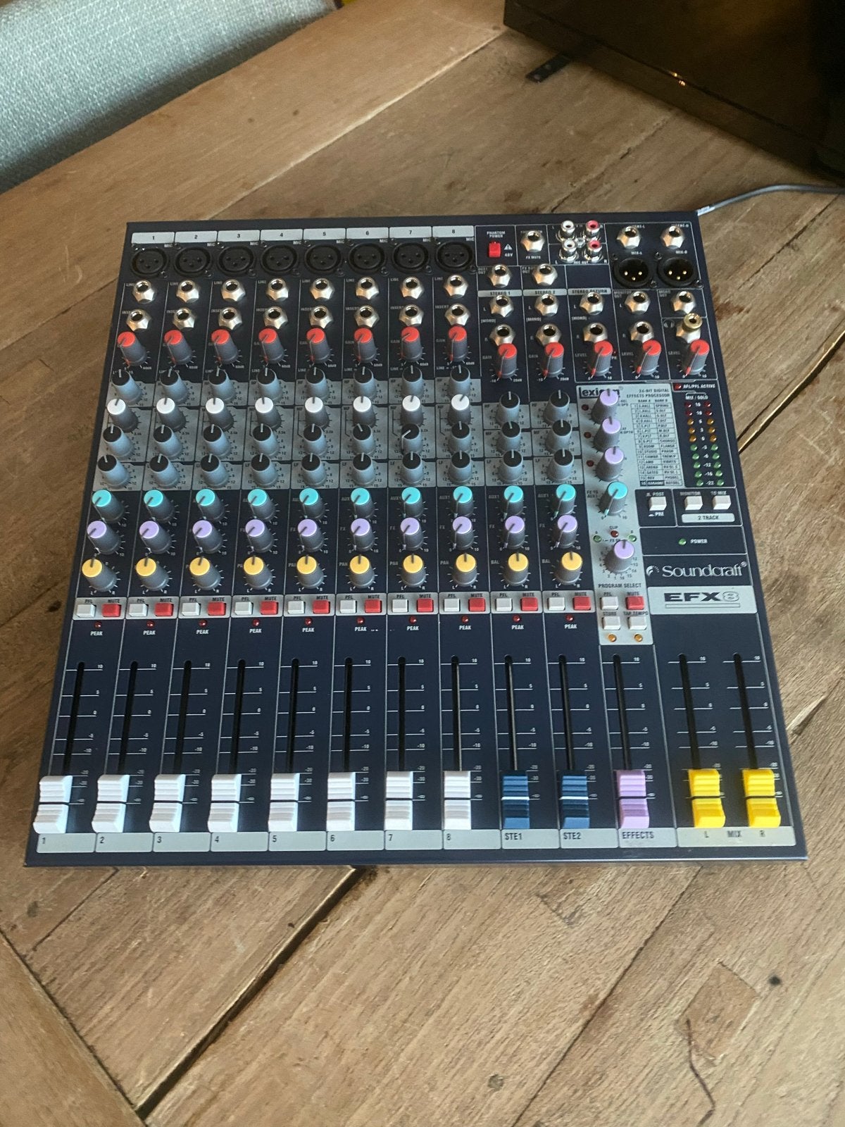 Soundcraft EFX8 Mengpaneel - Zo goed als nieuw, Microfooningang, Ophalen of Verzenden, Zo goed als nieuw, Nvt