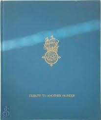 KLM: Tribute to another pioneer. Atlas, hardcover, Boeken, Overige atlassen, Voor 1800, KLM, Ophalen of Verzenden