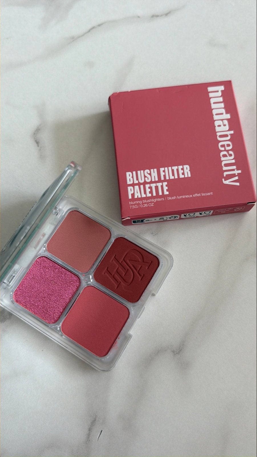 Huda Beauty Blush Filter Palette - Nieuw in doos, Sieraden, Tassen en Uiterlijk, Uiterlijk | Cosmetica en Make-up, Wangen, Nieuw
