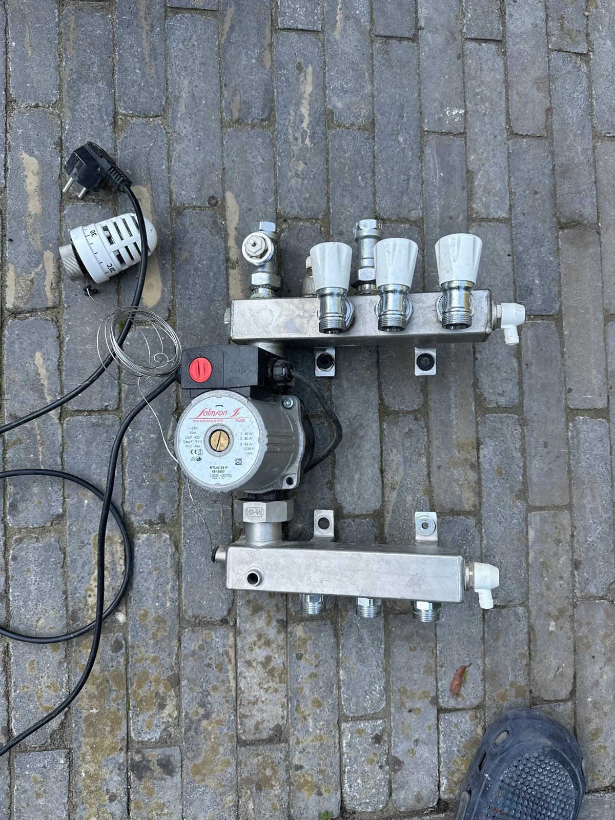Salmson vloerverwarmingsverdeler met pomp 3 groeps, Ophalen, Gebruikt, Minder dan 200 watt, Overige typen