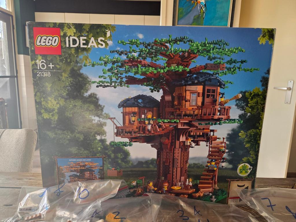 Lego 21318 boomhut, Kinderen en Baby's, Speelgoed | Duplo en Lego, Ophalen of Verzenden, Zo goed als nieuw