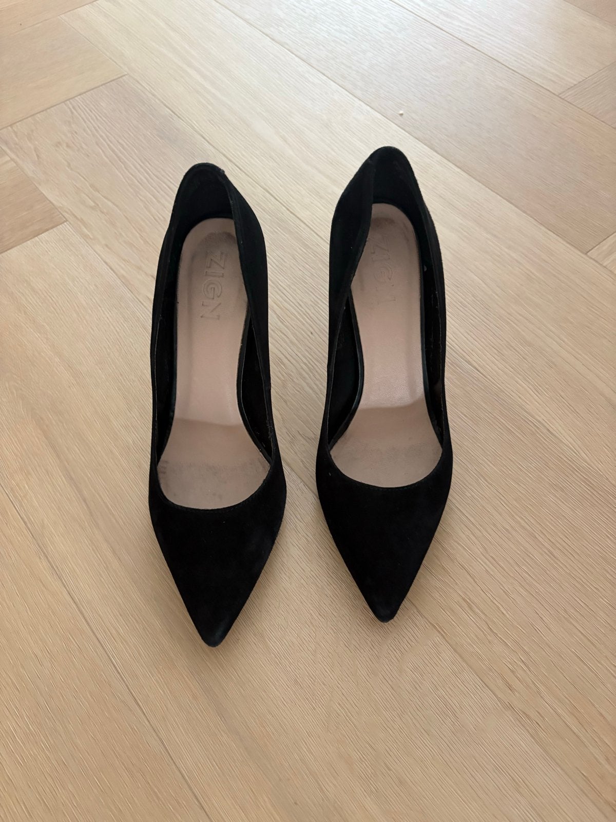 Zwarte suède Zign pumps - Maat 38, Pumps, Zwart, Ophalen of Verzenden, Gedragen