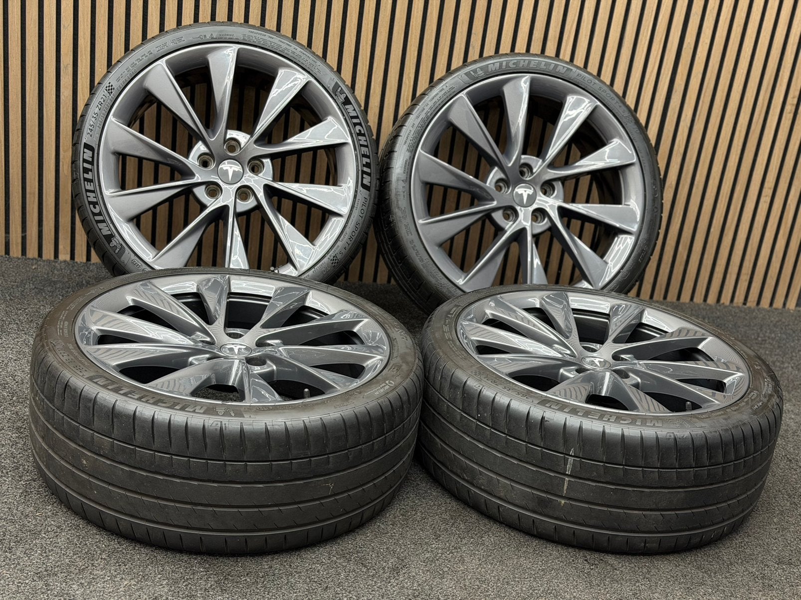 Originele 21 inch Tesla Model S Twin Turbine 5x120 Michelin, Ophalen, 245 mm, ., Banden en Velgen