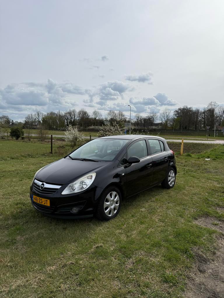 Opel Corsa 1.4 16V 5D 2008 Zwart, Auto's, Voorwielaandrijving, Elektrische ramen, Zwart, 4 cilinders