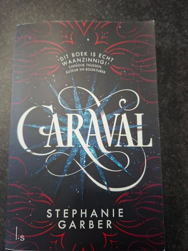 Caraval - Stephanie Garber (Fantasy Boek), Ophalen of Verzenden, Zo goed als nieuw