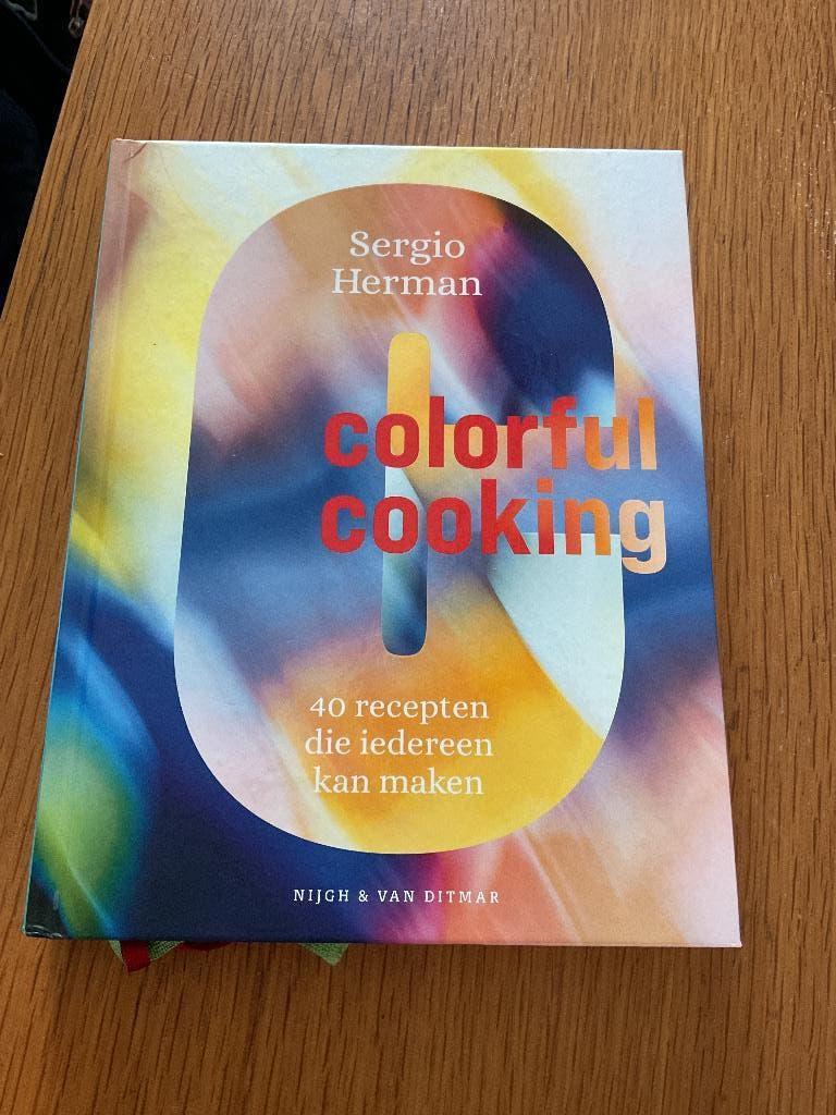 Colorfull cooking Sergio Herman, Boeken, Kookboeken, Hoofdgerechten, Sergio Herman, Ophalen of Verzenden, Zo goed als nieuw