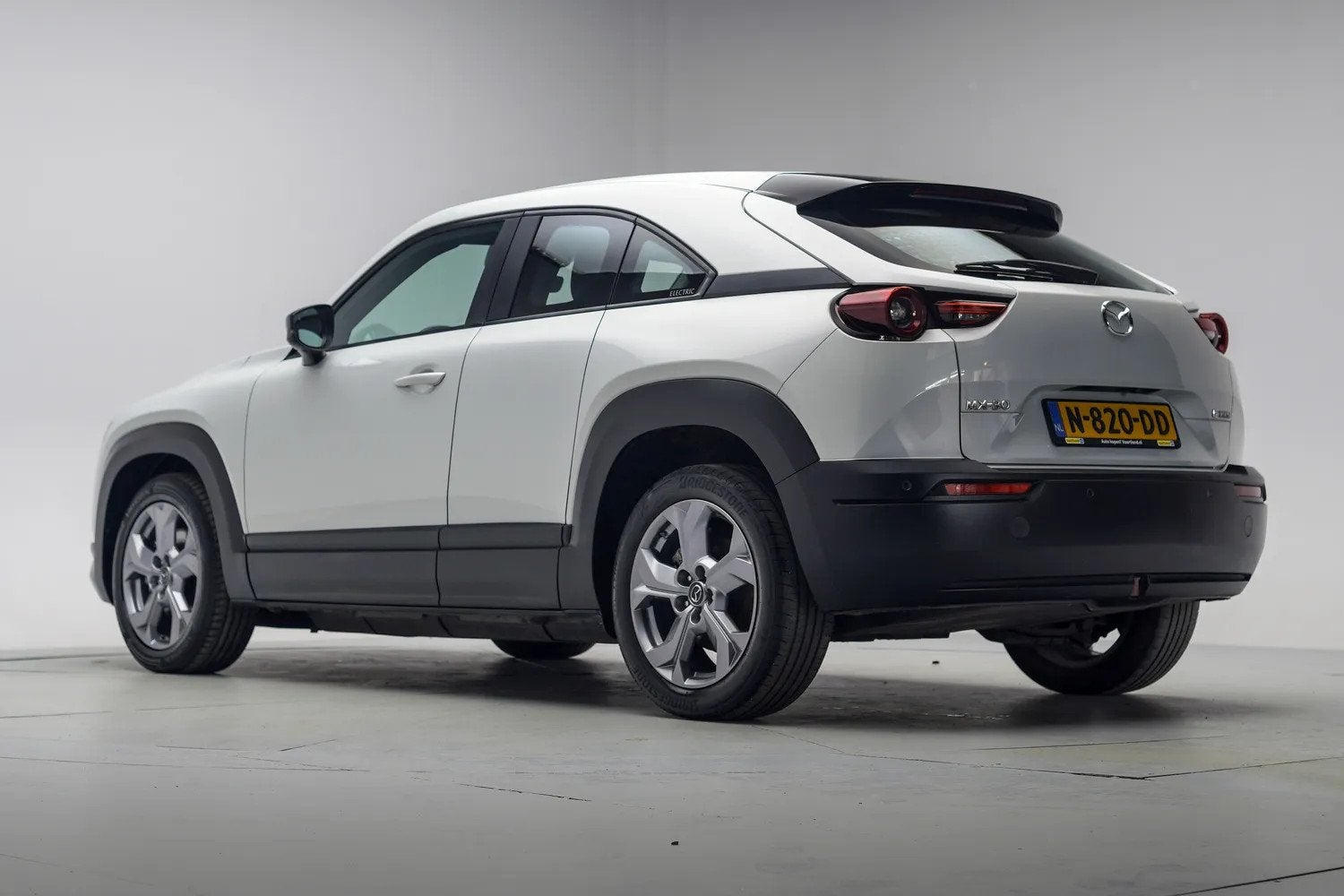 Mazda MX-30 e-SkyActiv 145 36 kWh [ LED Navi Head-up ], Auto's, Mazda, Automaat, 0 cilinders, Gebruikt, Wit
