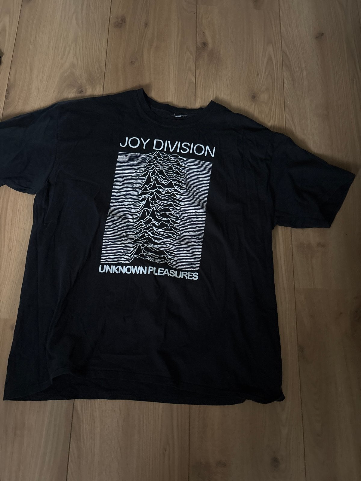 Joy Division Unknown Pleasures T-shirt Zwart, Ophalen of Verzenden, Gedragen, Maat 52/54 (L), Zwart