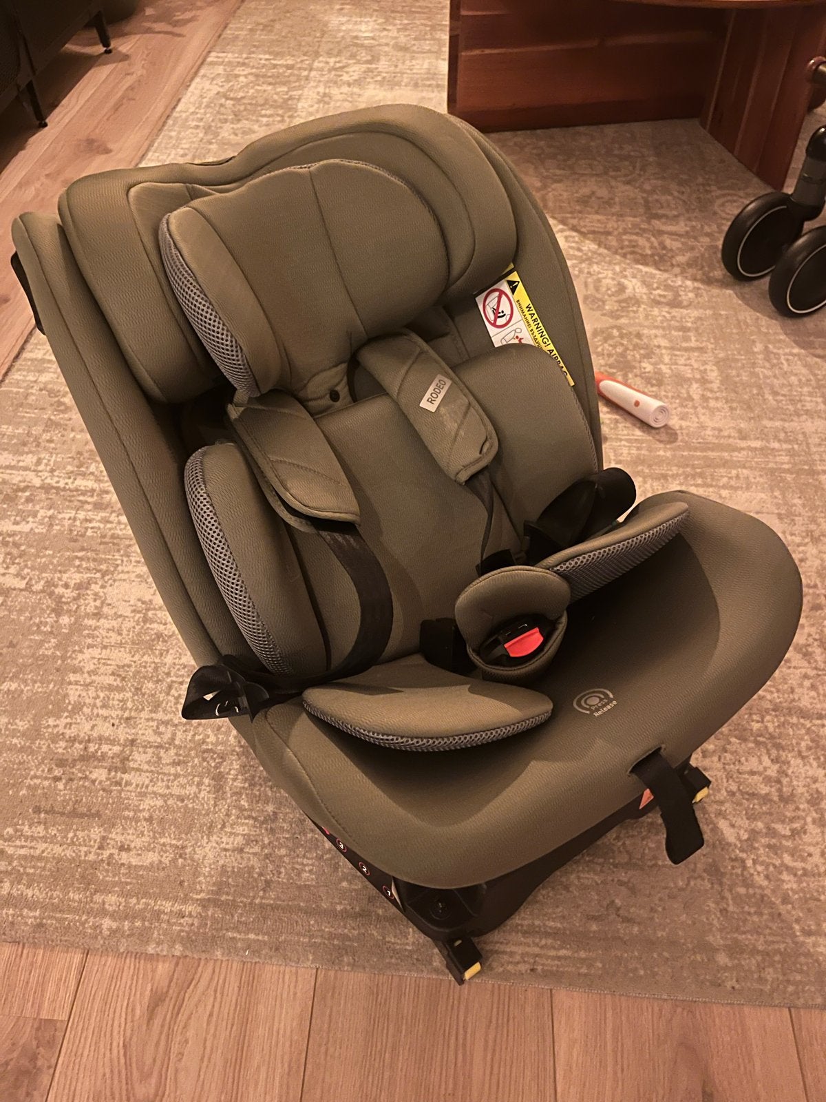 Rodeo i-Size Autostoel 40-150 cm - Zo goed als nieuw, Autogordel of Isofix, Verstelbare rugleuning, Zo goed als nieuw, Ophalen