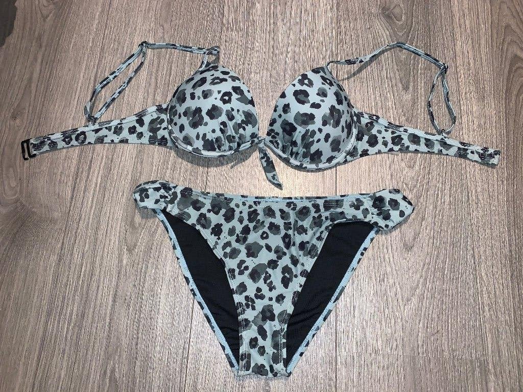 Costes groene panterprint cup bikini maat M, Ophalen of Verzenden, Zo goed als nieuw, Costes, Bikini