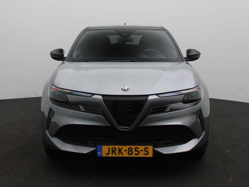 Alfa Romeo Junior Elettrica Speciale 54 kWh | Demo | Tot 8 j, Auto's, Leder en Stof, Origineel Nederlands, SUV of Terreinwagen