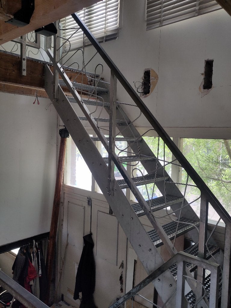 verzinkte stalen trap, Doe-het-zelf en Verbouw, Ladders en Trappen, Gebruikt, Trap, 2 tot 4 meter, Ophalen