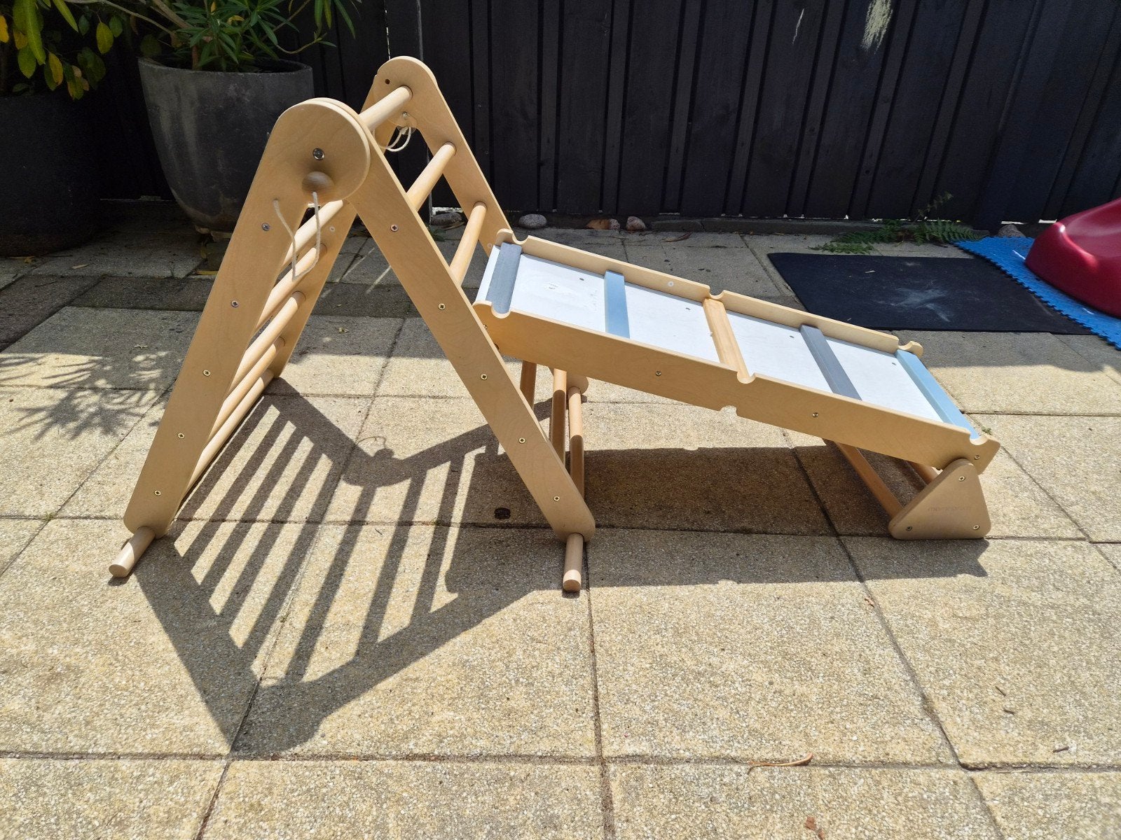 Leuke kinder klimbaan (mamabrum), twee kanten, Ophalen, Gebruikt, Klimwand