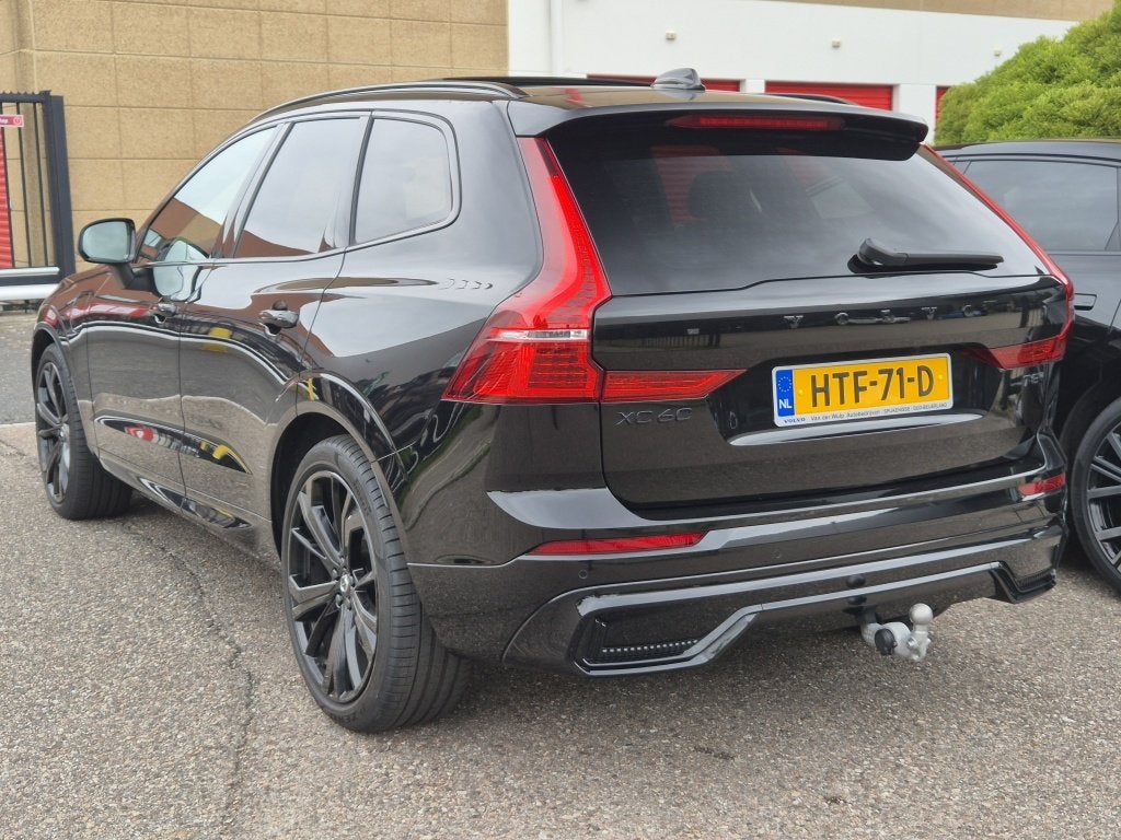 Volvo XC60 T8 455PK AWD Ultra Black Edition | Luchtvering |, Automaat, Gebruikt, 4 cilinders, 24 maanden