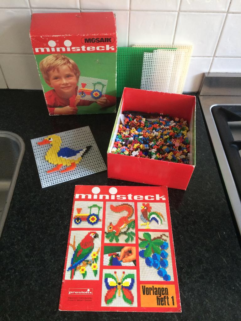 Ministeck partij doos 017 en voorbeeldenboekje & bladen, Ophalen of Verzenden, Gebruikt, Overige typen