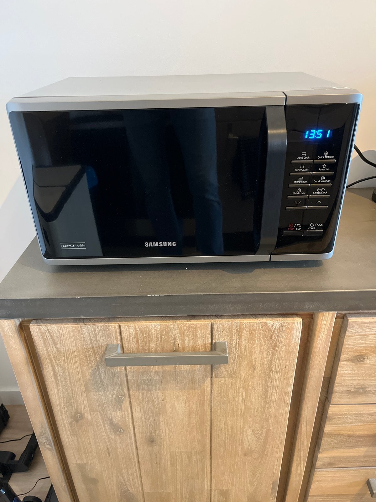 Samsung Magnetron - Slechts 2 Weken Oud!, Witgoed en Apparatuur, Ophalen, Draaiplateau, Vrijstaand, Magnetron