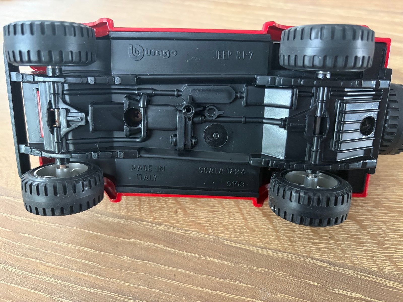 Burago Jeep CJ-7 Schaalmodel 1:24 - Rood, Ophalen of Verzenden, Gebruikt, Auto
