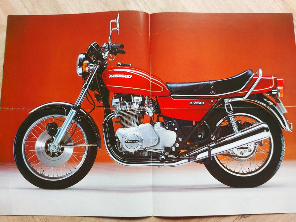Kawasaki Z 750 motor folder Duitstalig, Motoren, Ophalen of Verzenden, Kawasaki