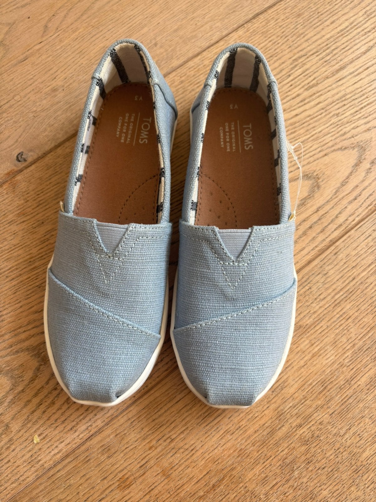 Toms schoenen nieuw maat 35, Schoenen, Ophalen of Verzenden, Zo goed als nieuw, Jongen