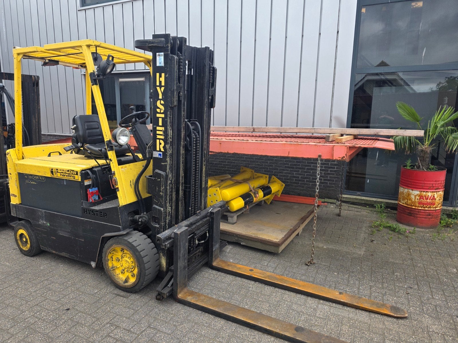 4 ton Hyster heftruck - goed werkend met lange vorken, Zakelijke goederen, Machines en Bouw | Heftrucks en Intern transport, 3000 tot 4000 kg