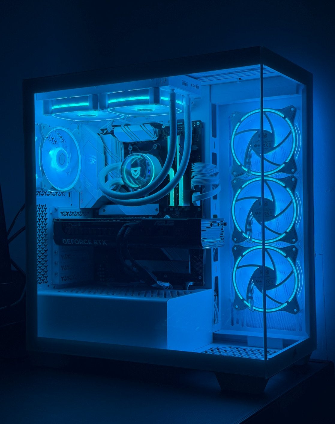 RTX 5070 Gaming PC | Ryzen 7 5800X | 1TB SSD | Nieuwstaat, Ophalen, Zo goed als nieuw, Gaming, SSD