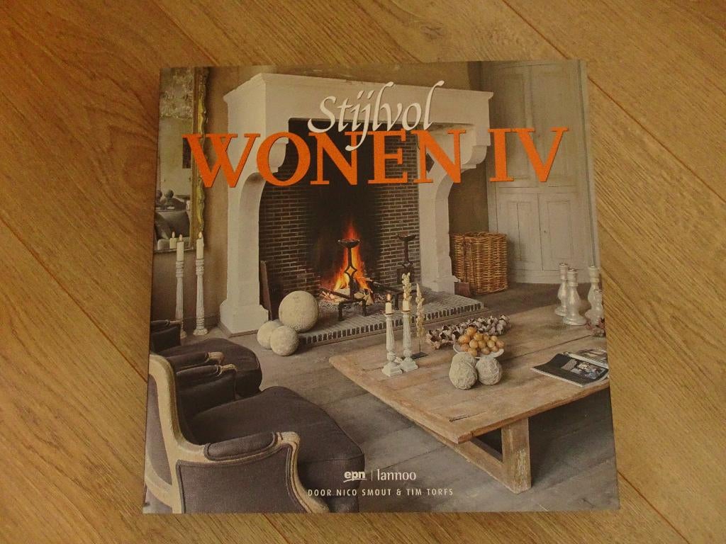 Boek stijlvol wonen IV (nr 4), Boeken, Wonen en Tuinieren, Nieuw, Interieur en Design, Ophalen of Verzenden