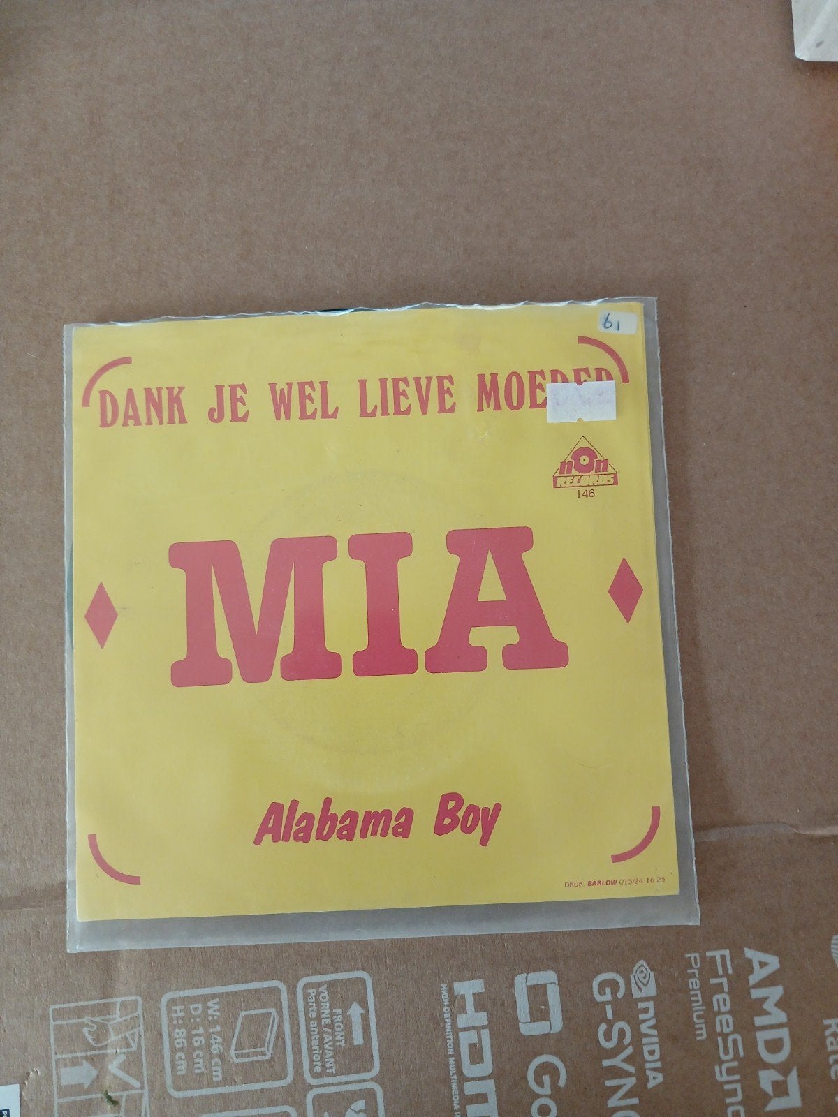 mia, Ophalen of Verzenden