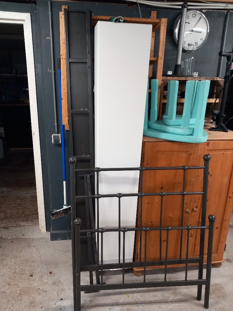 bedframe, Huis en Inrichting, Slaapkamer | Bedden, Ophalen, Zwart, Tweepersoons, Zo goed als nieuw