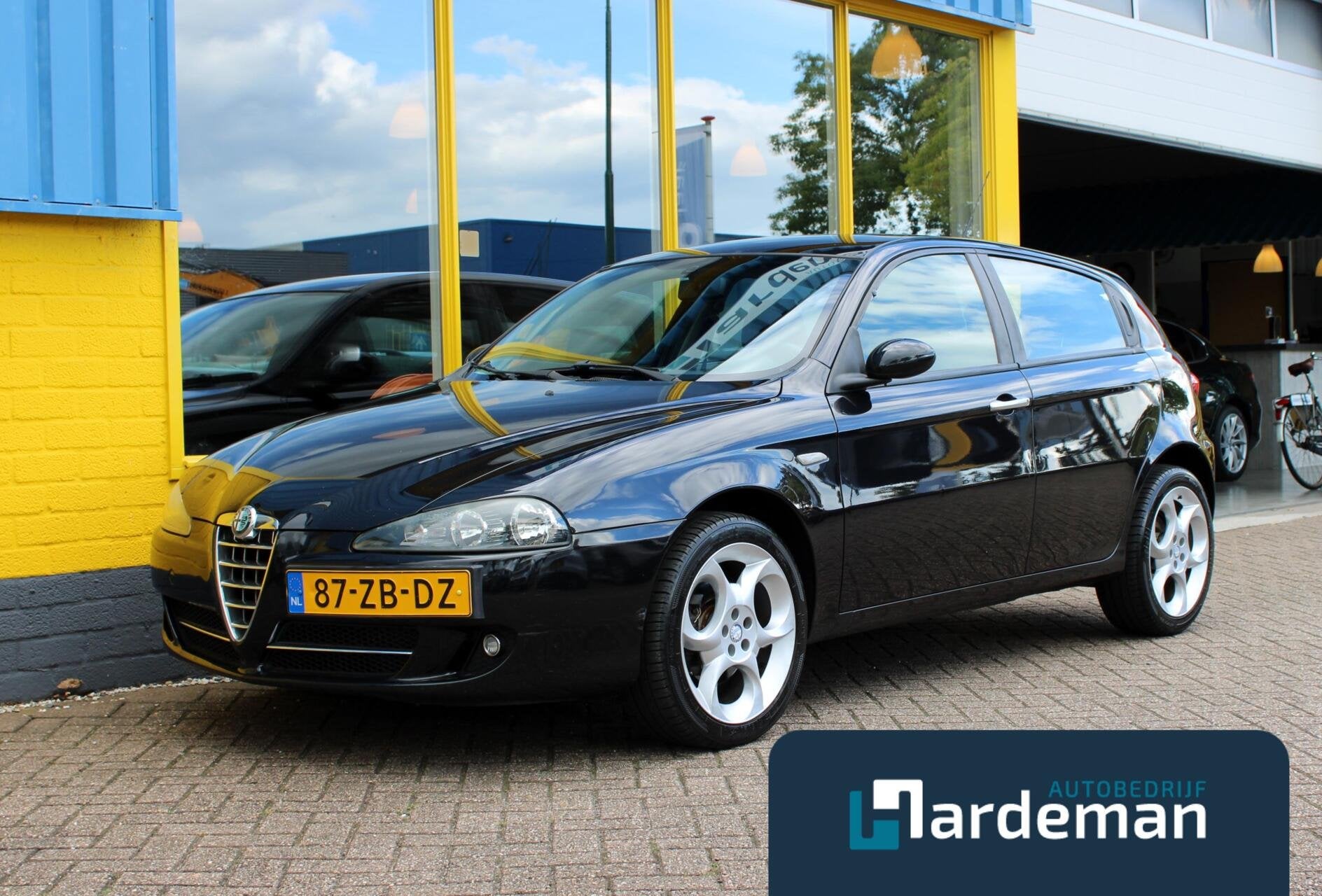 Alfa Romeo 147 2.0 T.Spark Clima Cruise, Voorwielaandrijving, Gebruikt, 400 kg, Zwart