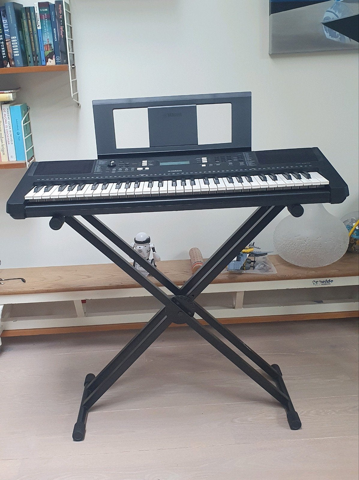 Yamaha PSR E373 keyboard, Muziek en Instrumenten, Keyboards, Ophalen, Yamaha, Midi-aansluiting, 61 toetsen