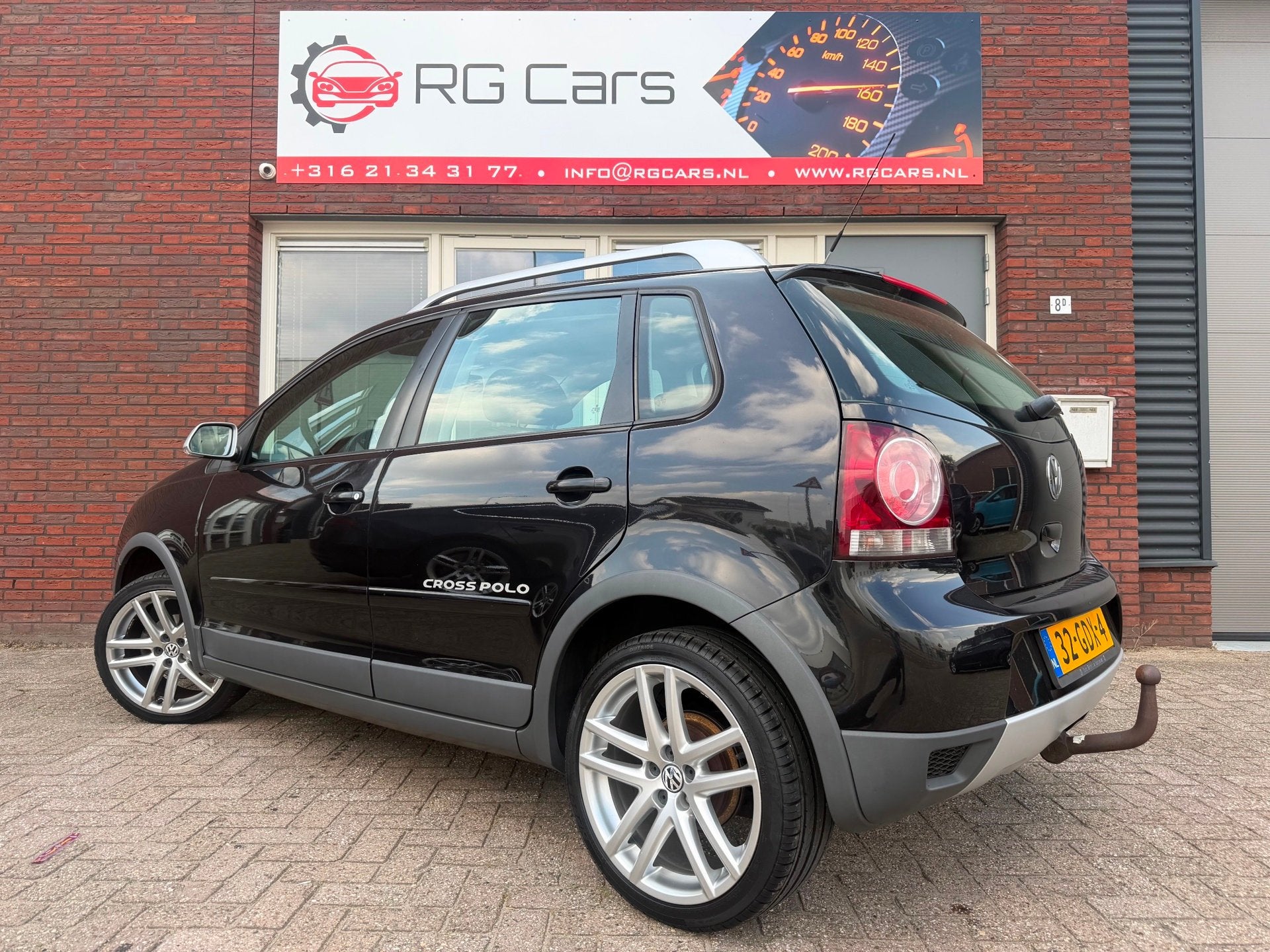Volkswagen Polo 1.4-16V Cross / 1e Eig / Airco / Cruise / 17, Voorwielaandrijving, Met garantie (alle), Zwart, Origineel Nederlands