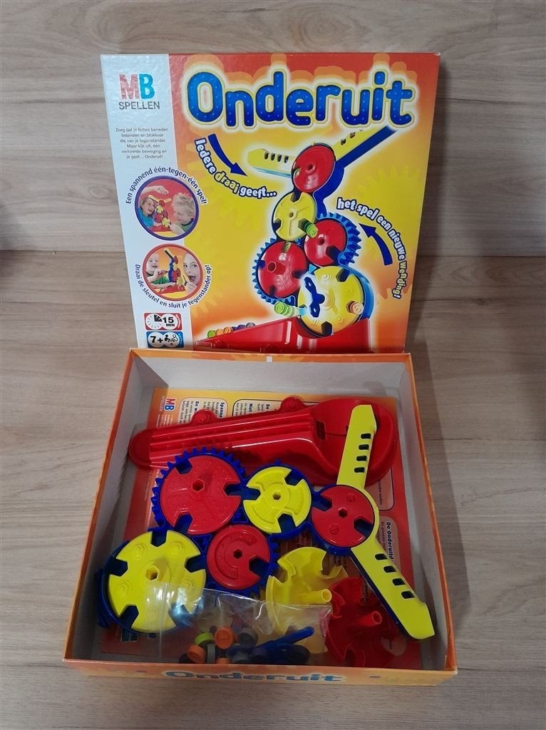 Onderuit - s3694