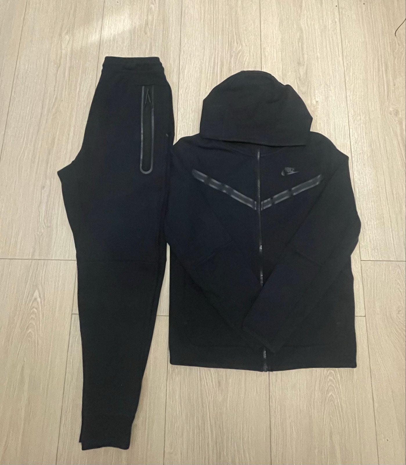 Nike Tech Fleece Trainingspak Zwart - Maat xs, Zwart, Ophalen of Verzenden, Zo goed als nieuw, Algemeen